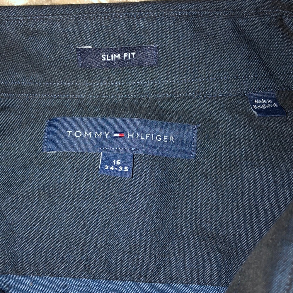 Tommy Hilfiger slim fit button down - Picture 2 of 2